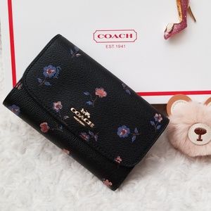 Coach Medium Envelope Wallet